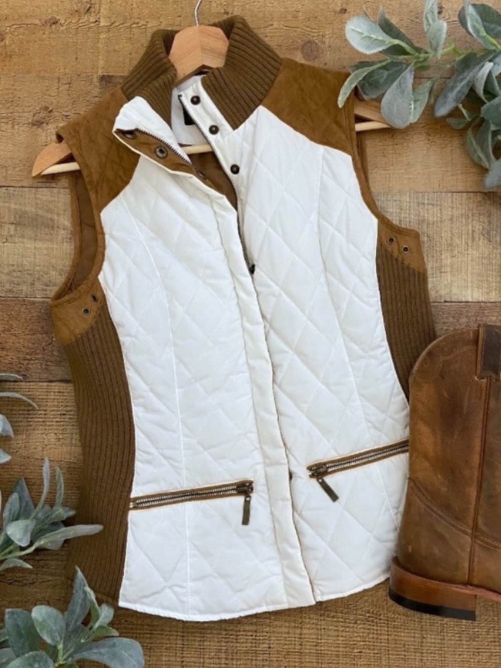 Women’s Quilted White & Brown Sleeveless Vest